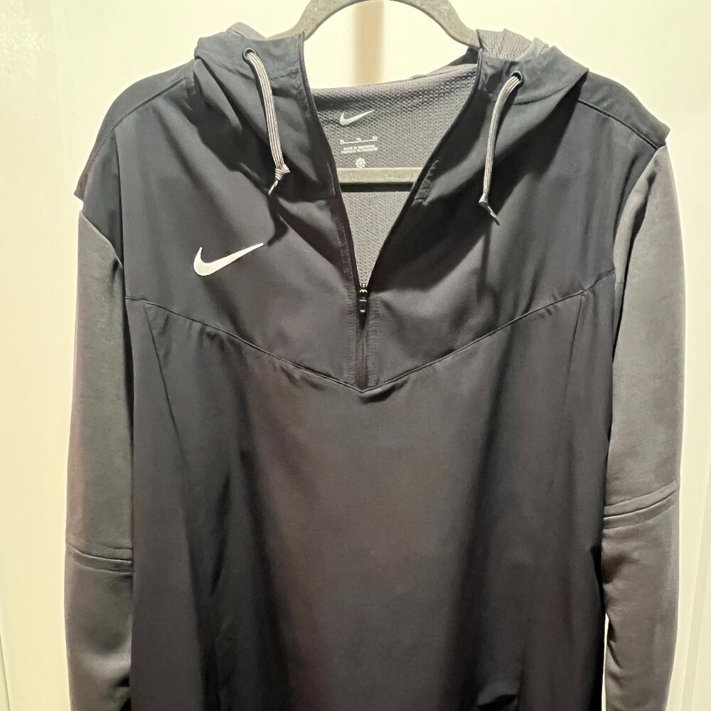 Nike Black Hooded Pullover Windbreaker